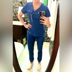 Jaanuu fitted Moto jogger scrubs royal blue XS